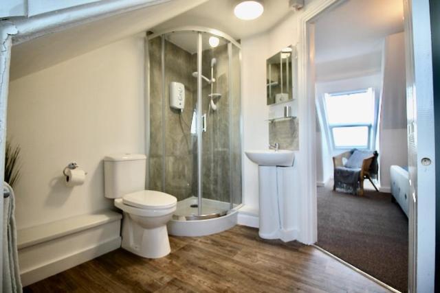 The Mounts Bay Inn Mullion Extérieur photo