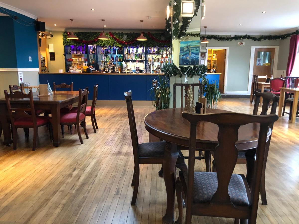 The Mounts Bay Inn Mullion Extérieur photo