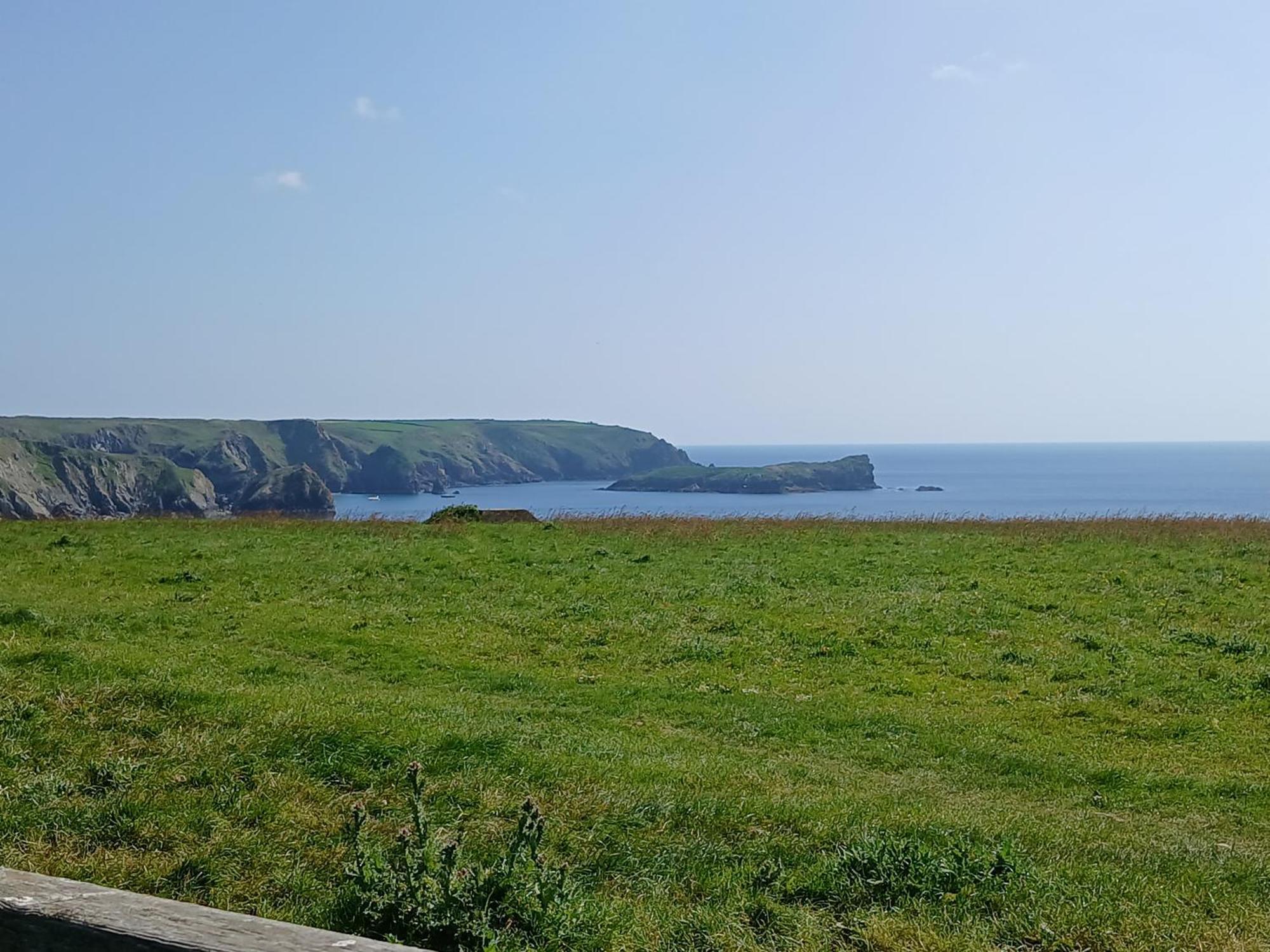 The Mounts Bay Inn Mullion Extérieur photo