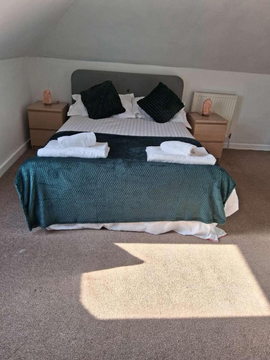 The Mounts Bay Inn Mullion Extérieur photo