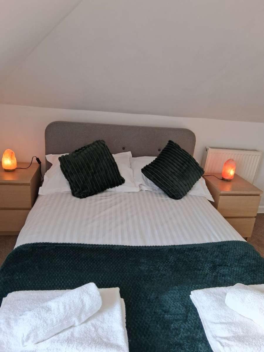 The Mounts Bay Inn Mullion Extérieur photo