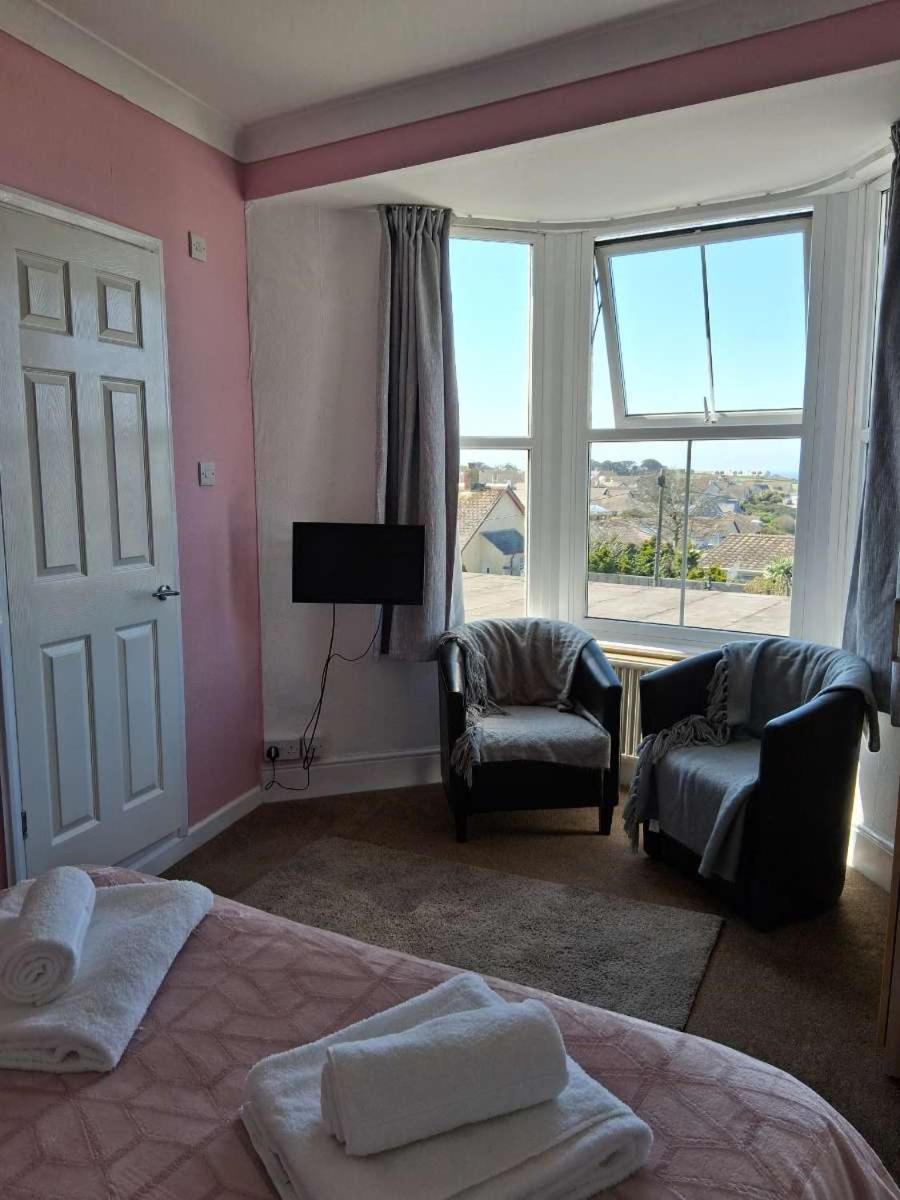 The Mounts Bay Inn Mullion Extérieur photo