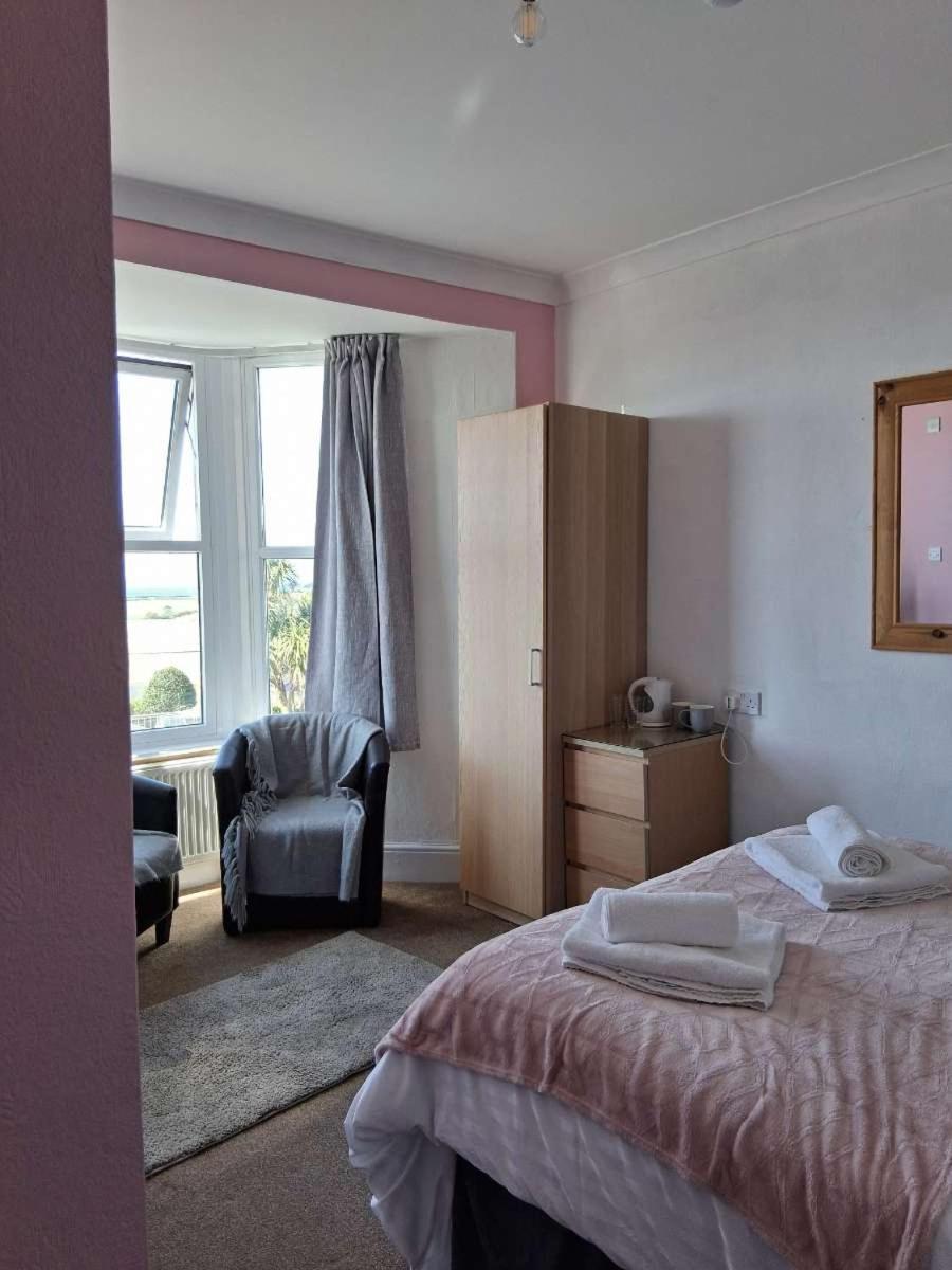 The Mounts Bay Inn Mullion Extérieur photo