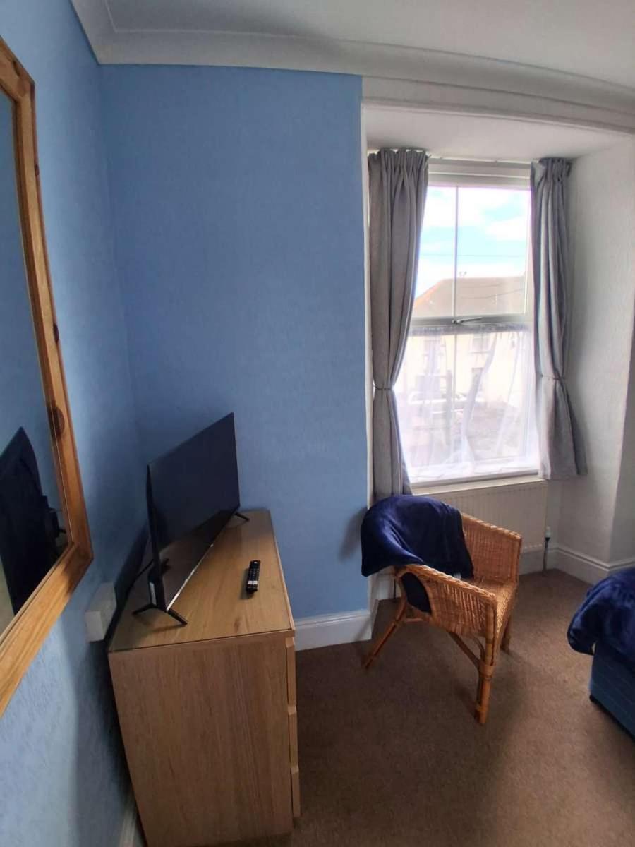 The Mounts Bay Inn Mullion Extérieur photo